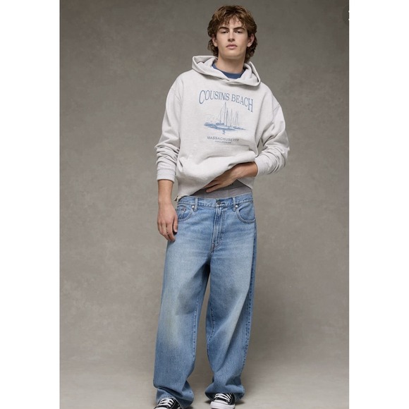 American Eagle x The Summer I Turned Pretty Cousins Beach Sweatshirt L SOLD OUT - Picture 6 of 9